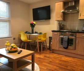 One Bedroom Flat in Bush Hill Park