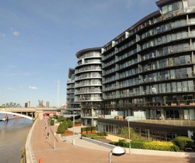 1 Bedroom in Chelsea Bridge Wharf