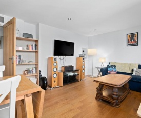 Amazing 3 Bed Flat in Whitechapel near Shoreditch, in Brick Lane for 6 people