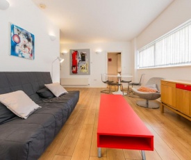 Amazing Modern 2 Bedroom Next To Tube In East London