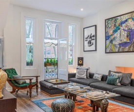 Artistic apartment in Kensington