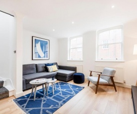 Beautiful 3 bedroom Mews House in Kensington