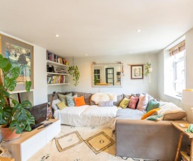 Charming 2 Bed Flat in Notting Hill for 4 people