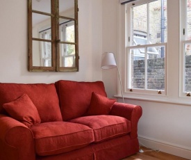 Charming 3-Bedroom Garden Flat In Edwardian Terrace