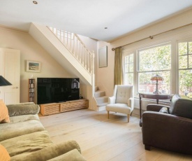 Charming Home in Leafy Parsons Green