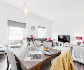 Creed | 2 Bed | London Bridge Apartment | B