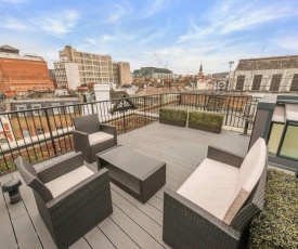 Delightful 1BR penthouse apartment with terrace 5mins from Leicester square