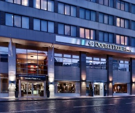 DoubleTree by Hilton London Victoria