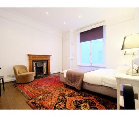 Edgware Rd, Paddington Spacious Apartment sleeps 4