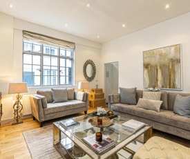 Elegant 2-bed house in Belgravia, Central London