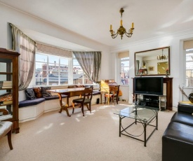 Executive Knightsbridge Apartment