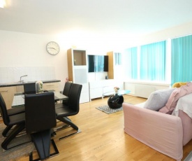 Gorgeous 2 bedroom 2 bathroom Woolwich