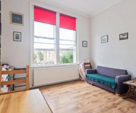 GuestReady - Bright & Spacious Kensington Flat