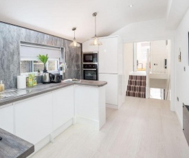 Harringay - Luxurious 2 Bedroom Garden Serviced Apartment