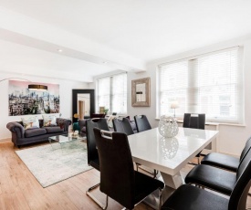 Immerse Yourself in Luxurious 3 bed Home Off Oxford Street