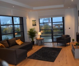 London City Island 3 Bedroom Luxury Apartments, Canary Wharf