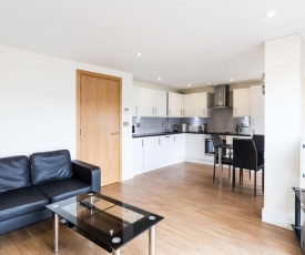 Modern 2 Bed 2 Bath Apartment Hyde Park