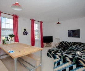 Modern and Cosy 1 Bedroom Top Floor Flat in East Dulwich