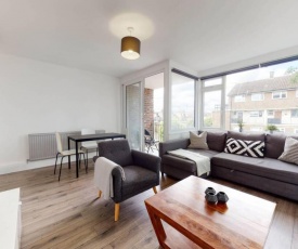 Amazing 3 Bedroom Flat - 4mins to tube station