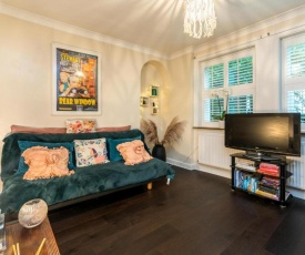 NEW Fantastic 1BD Crystal Palace Flat in London