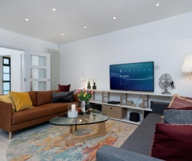 BIG & LUXURY 3 BEDR, 4 BEDS, 2,5 BATH, COVENT GARDEN, BEST Location