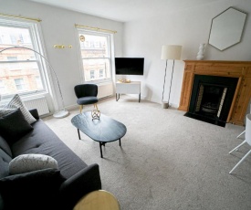 Nottingham Place on Baker Street - Top floor 2bed