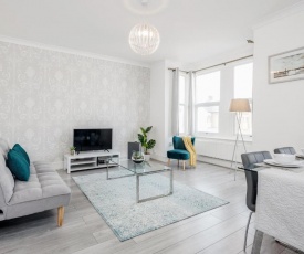 Luxury Apartment - London