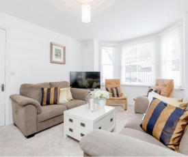 Oval - 2bed flat next to Cricket ground - by BaseToGo