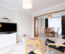 Pass the Keys - Swiss Cottage Apartment close to everything!