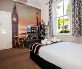 Pimlico Central London Suite near Victoria