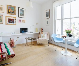 Plum Guide - The Highbury Studio