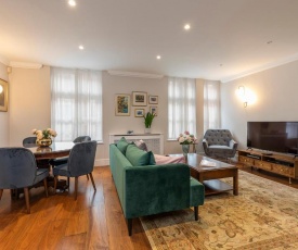 Beautiful 2 bed apt in the heart of Mayfair, close to Tube