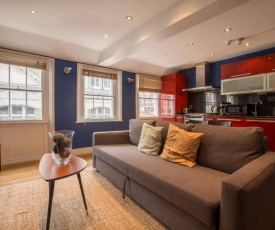 Beautiful One Bedroom Apartment in Soho