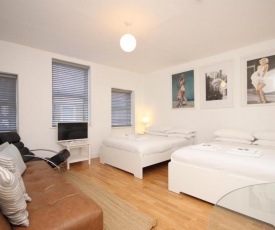 Soho & Covent Garden Apartment, Sleeps 3