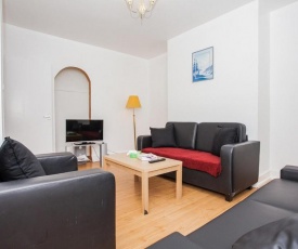 Spacious Shepherds Bush Apartment With Garden