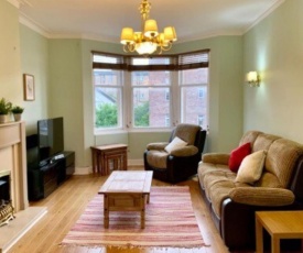 Spectacular city centre flat near Dean Village