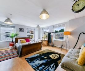 Bob Marley Studio - Shoreditch Near Liverpool Street