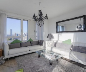 Spacious 3 Bedroom Apartment with Exceptional Views
