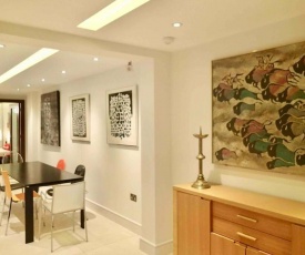 Stylish large cool 3 bed 3 bath Marylebone +AC