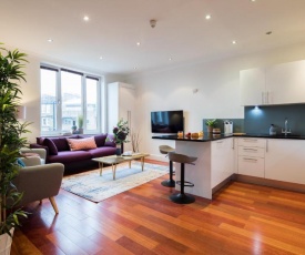 The Kensington Gardens - Modern & Bright 2BDR Flat