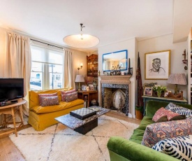 Characterful & Stylish 3 Bed House - Battersea