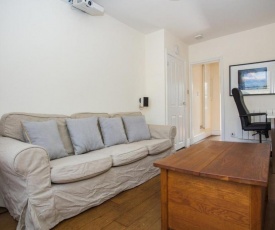 Comfortable Central 1 Bedroom Flat