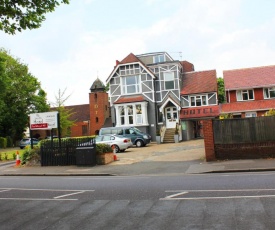 Gidea Park Hotel