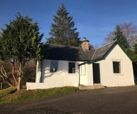 Gate House detached cottage