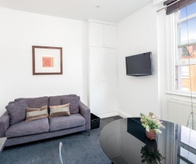 Cosy 1-Bed Flat On King's Road In Chelsea, West London