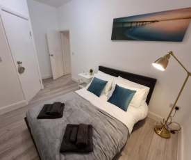 3Bed Room En-Suite apartment - Parking upon request