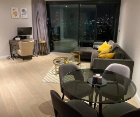 Luxury Condo in the Heart of London