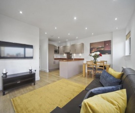 Modern 2 bed Apartment by Tower Bridge London Bridge