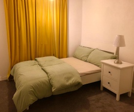 Modern Double Room nearby Heathrow