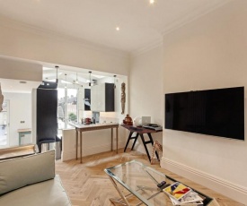 Modern Trendy 1 Bedroom Apartment in Chelsea